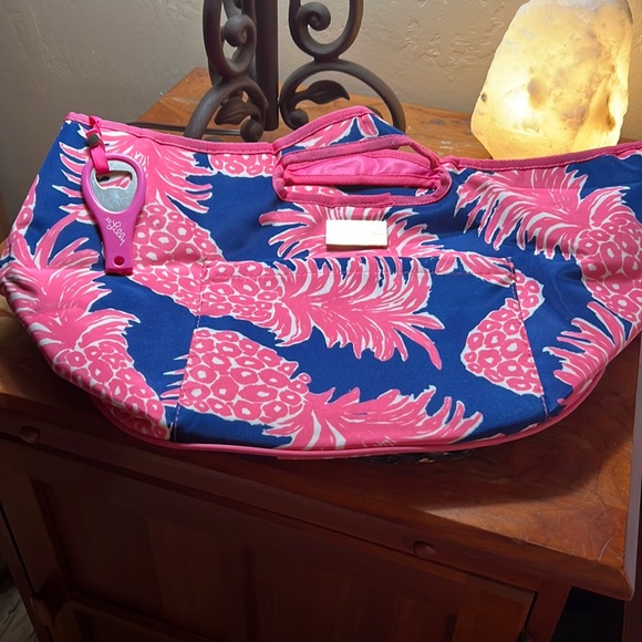Lilly Pulitzer beverage bag - Picture 2 of 4